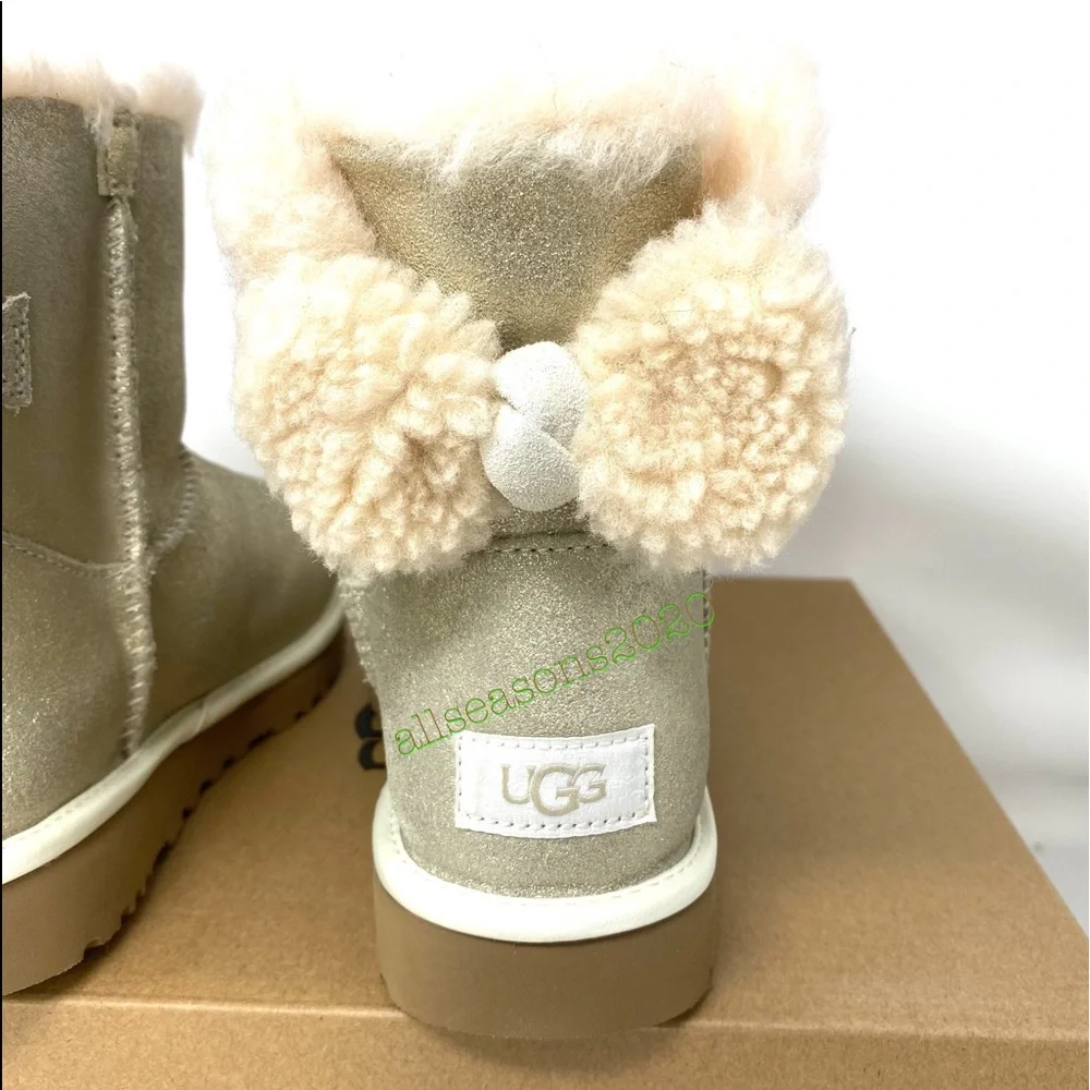 💥MEGA SALE!💥UGG Women’s Boots Arielle Sparkle Boot Fur Gold Size 6 1112090 - Picture 4 of 11